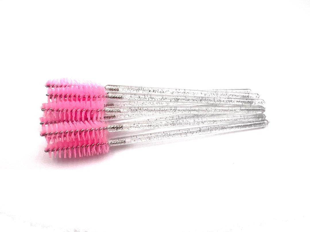 Eyelash brush